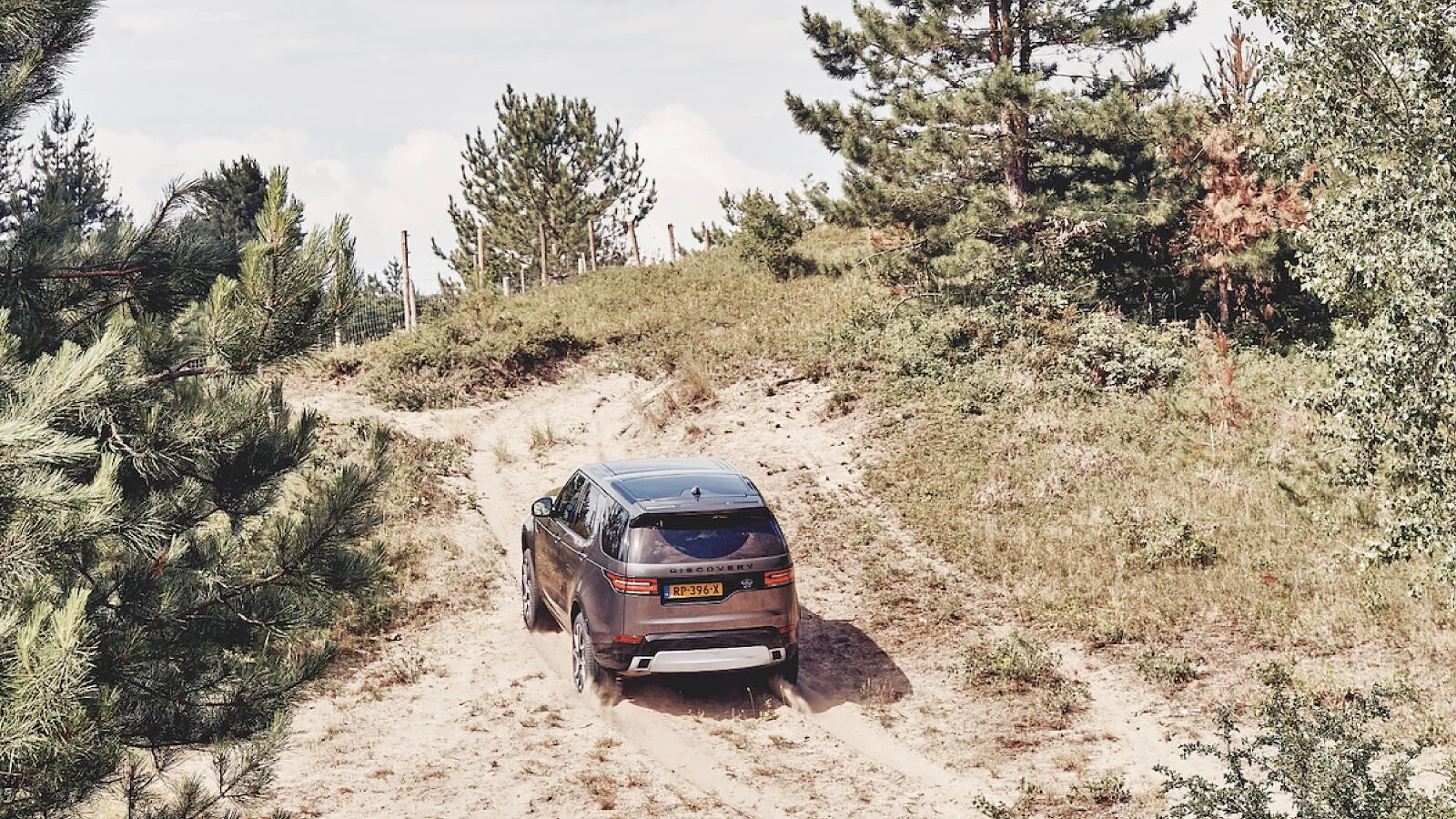 Journey Into Wilderness Discovery With Land Rover Discovery