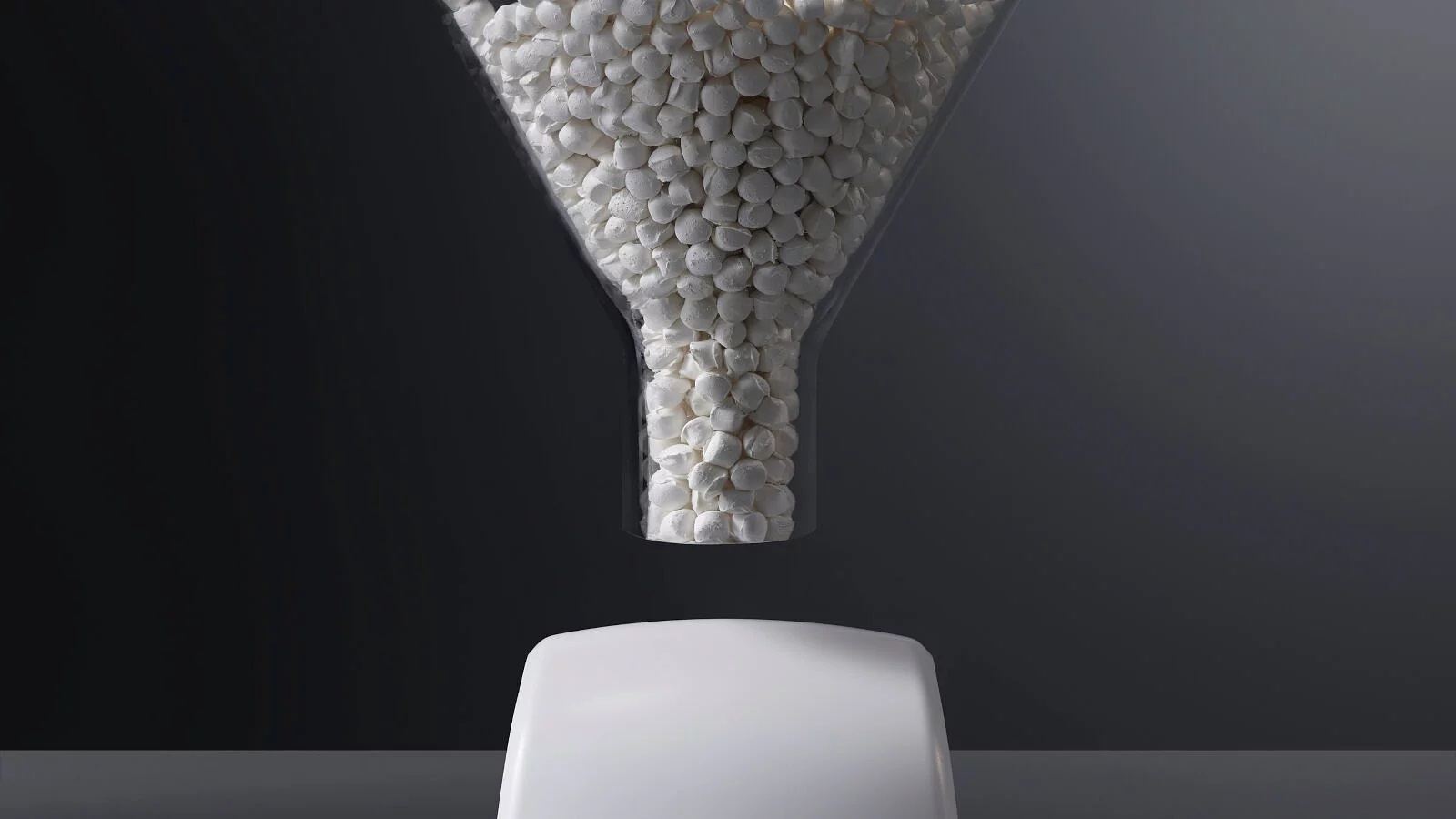 Land Rover | Pioneer In The Use Of Advanced Materials